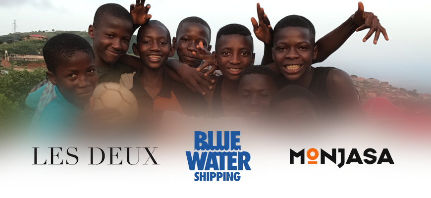 Featured image for “Blue Water, Monjasa og Les Deux”