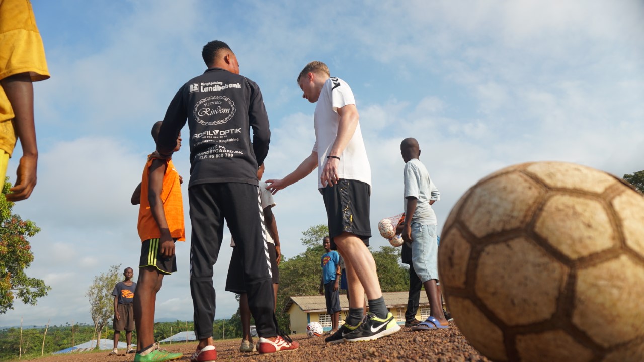 Featured image for “FANT søger praktikanter til to spændende udviklingsprojekter i Sierra Leone”