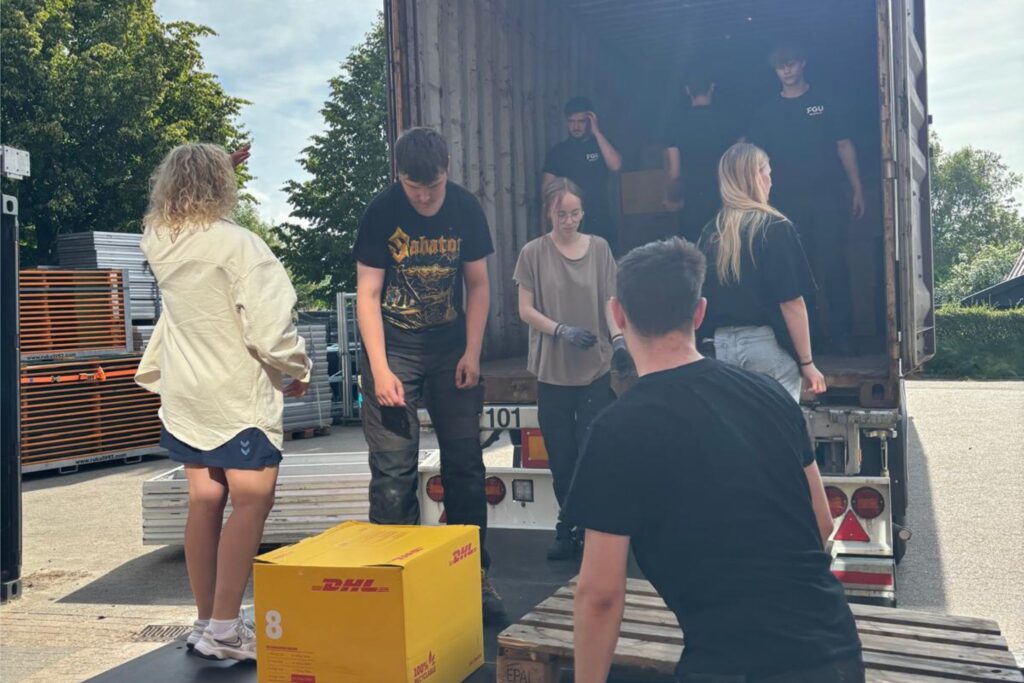 Frey donerer container og fragt til Sierra Leone