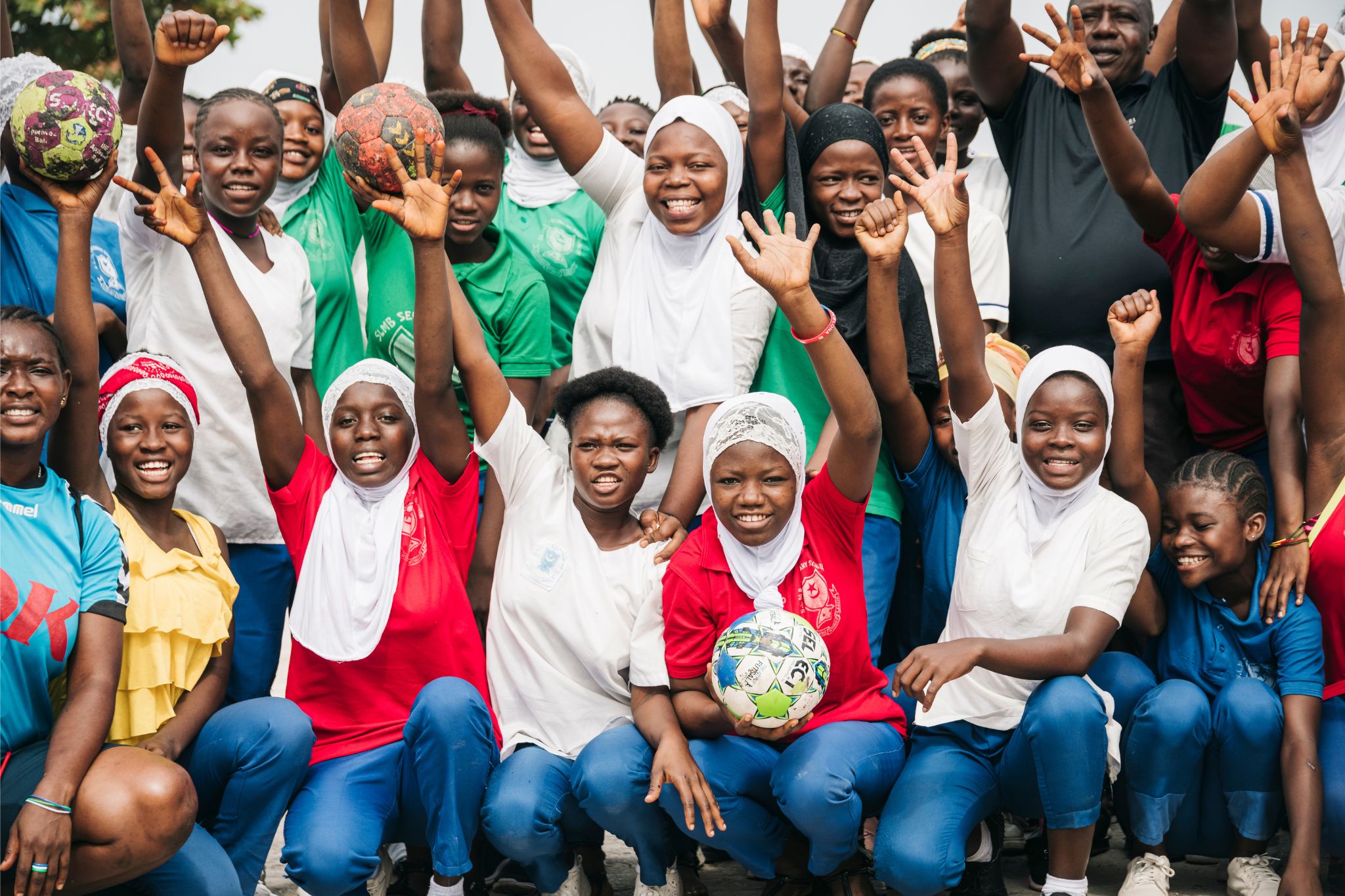 FANT arbejder for ligestilling og pigers rettigheder gennem håndboldprojektet HAND i Sierra Leone