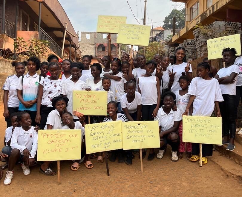 girls saturday rettigheder rettighedsarbejde demonstration kvinderettigheder