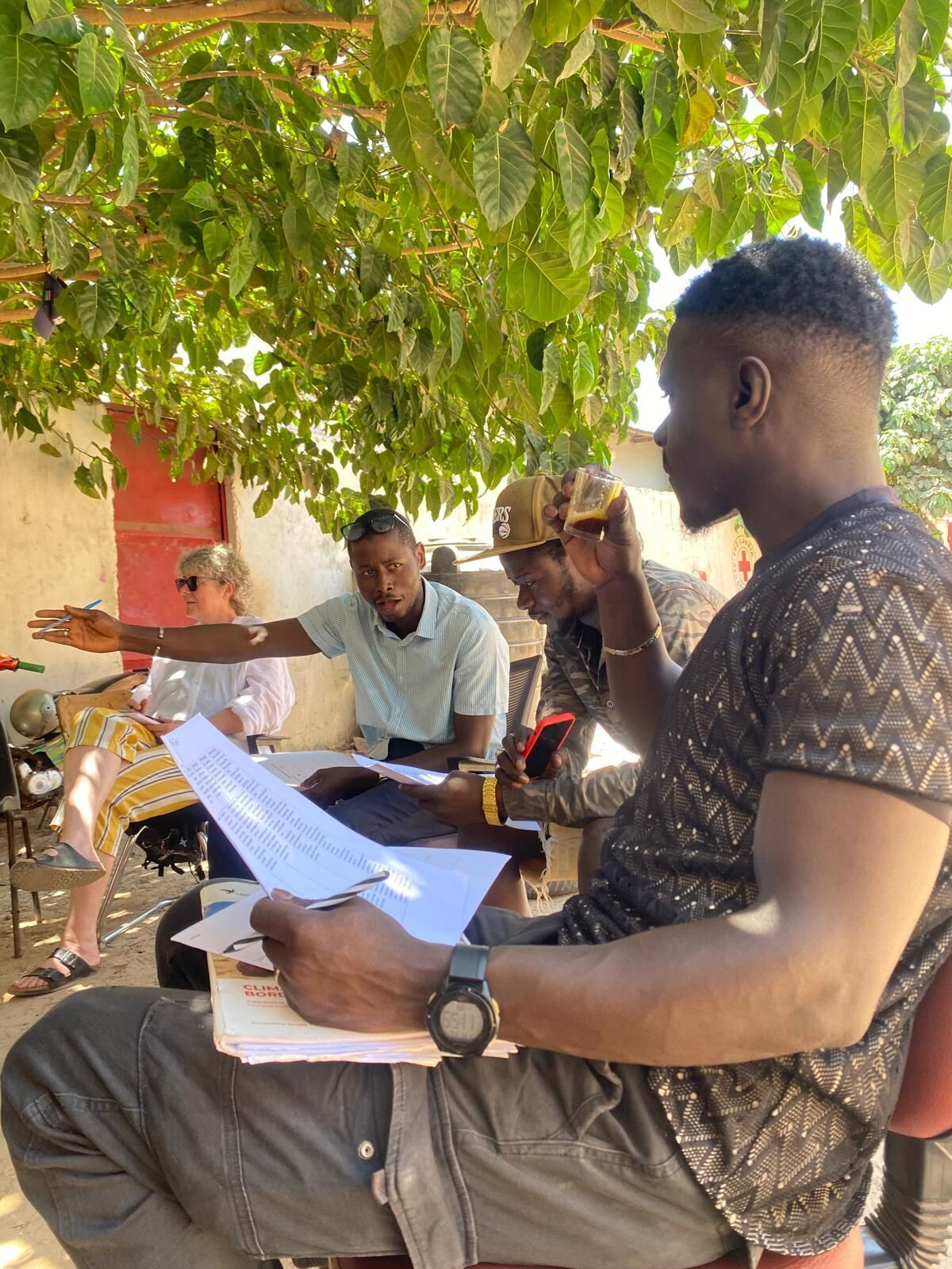 Featured image for “Saglig evaluering og kritik med et smil i Gambia”