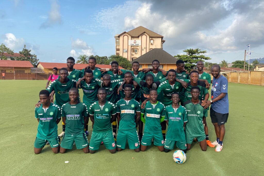 Monjasa Park Freetown Sierra Leone besøg partner projekt FANT udvikling fodbold sportsfaciliteter Vestafrika fodboldhold unge