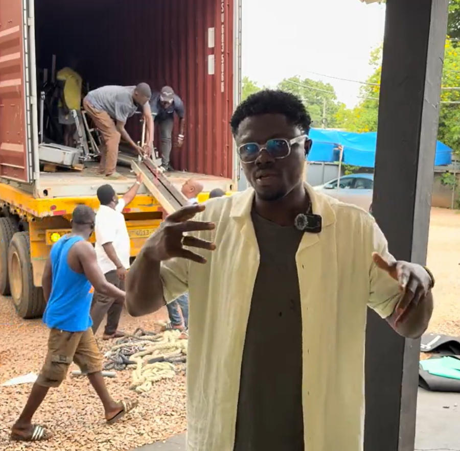 container in tamale, plan b, globus, globuspuljen, maccarthy hopin academy, ghana